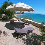 Holiday home 1876 Traditional Seafront *