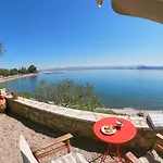 Holiday home 1876 Traditional Seafront