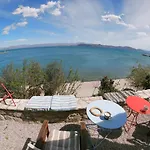 1876 Traditional Seafront Holiday home *