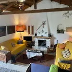 1876 Traditional Seafront Holiday home Kiveri