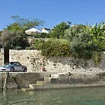 Holiday home 1876 Traditional Seafront Kiveri