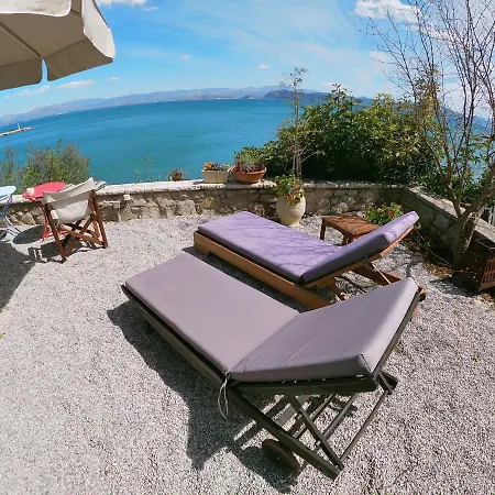 1876 Traditional Seafront 펜션 Kivérion