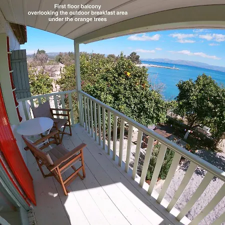 1876 Traditional Seafront Kivérion