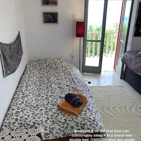 1876 Traditional Seafront Tatil Evi Kivérion