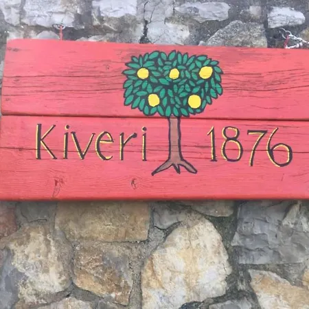 1876 Traditional Seafront * Kivéri