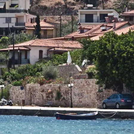 1876 Traditional Seafront