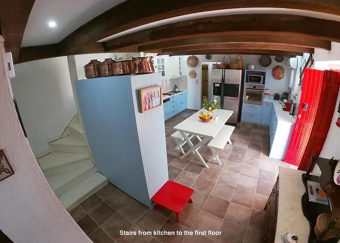 1876 Traditional Seafront