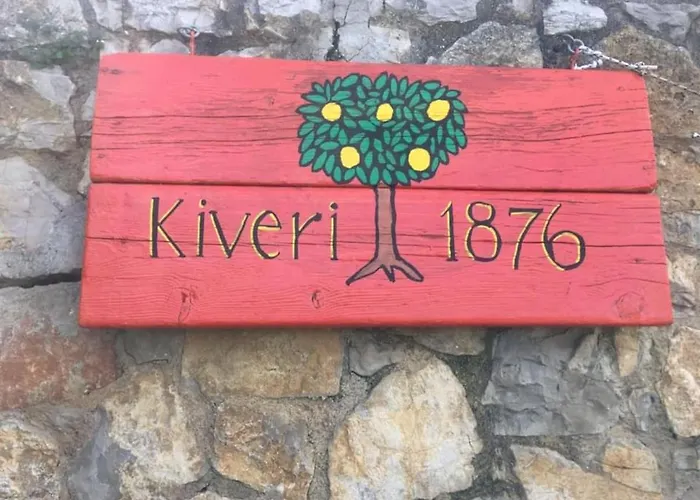 1876 Traditional Seafront * Kivérion