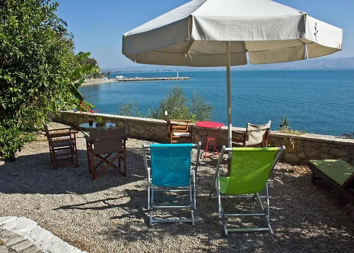 Casa de Férias 1876 Traditional Seafront *